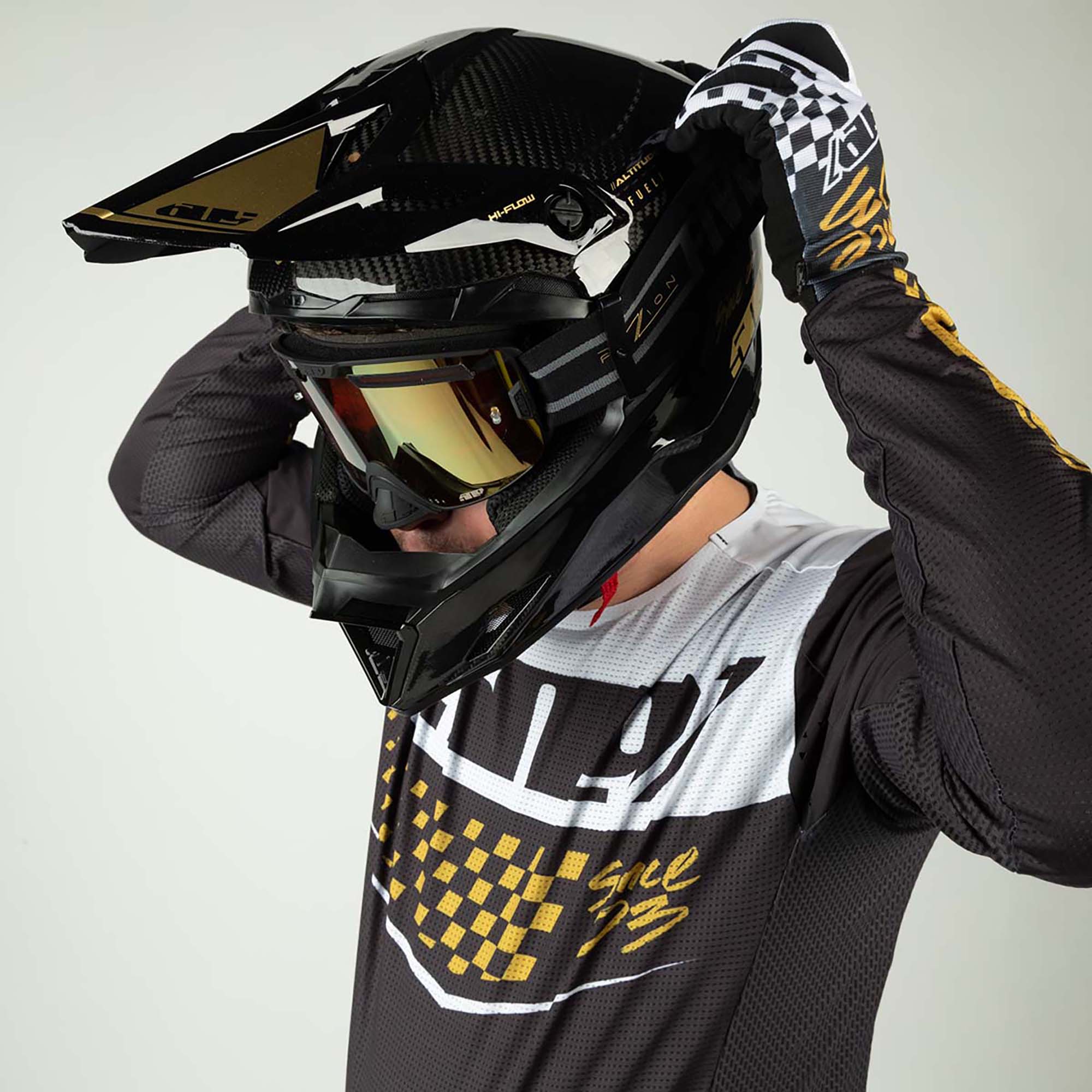 509 Altitude 2.0 Offroad Carbon Fiber Helmet Speedsta Black Gold