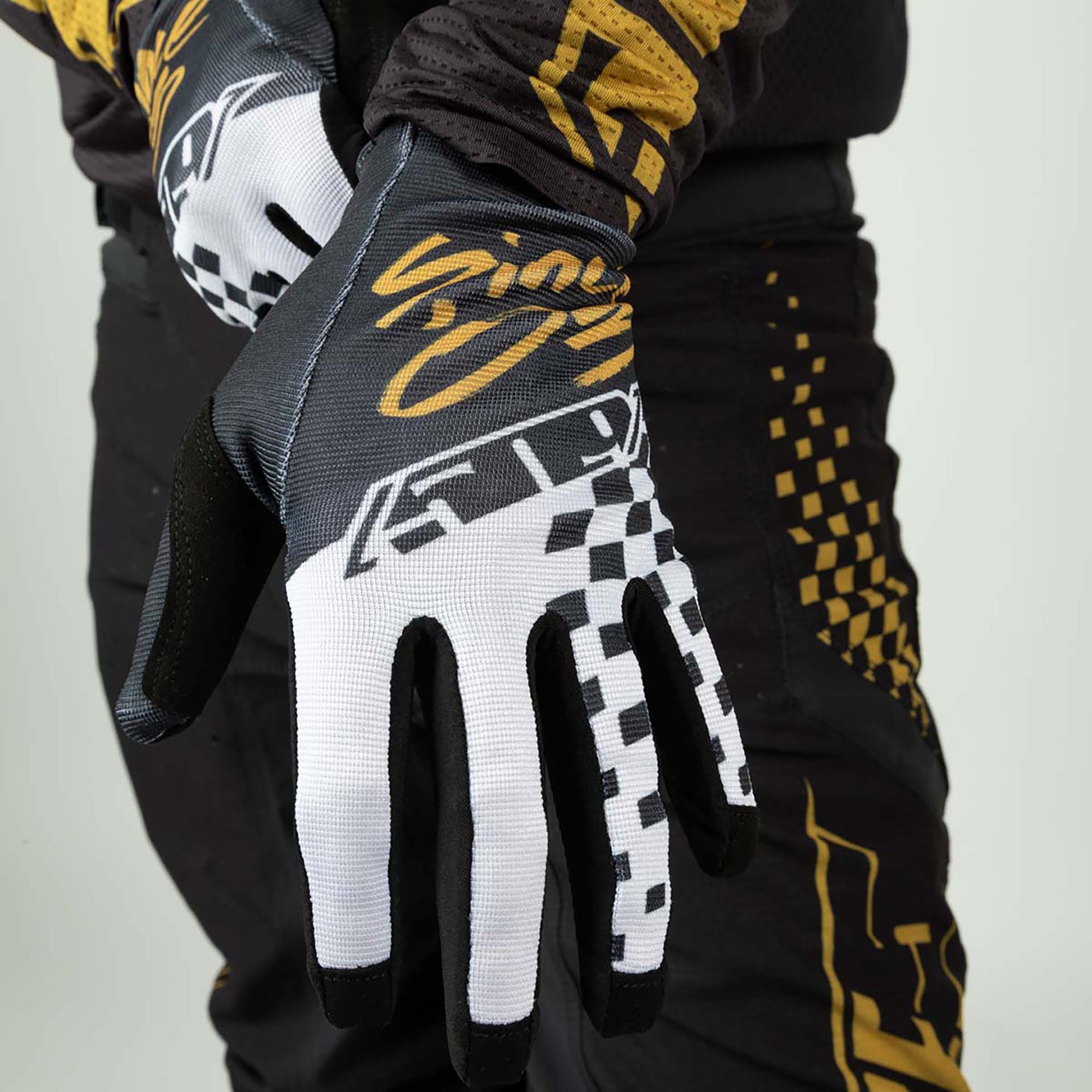 509 4 Low Standard Offroad Gloves Speedsta Black Gold