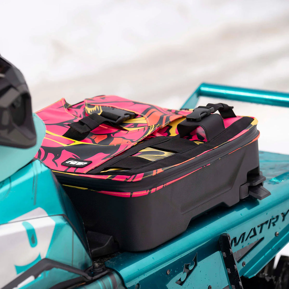 509 Mountain Tunnel Bag F11000900-000-701 alternate view