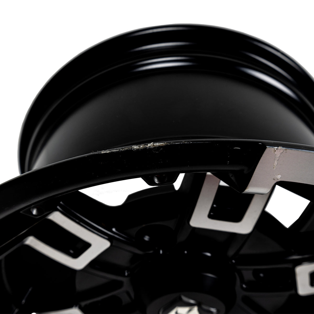 Pro Armor Front Accent Buckle R14 Wheel 1522544-266 alternate view