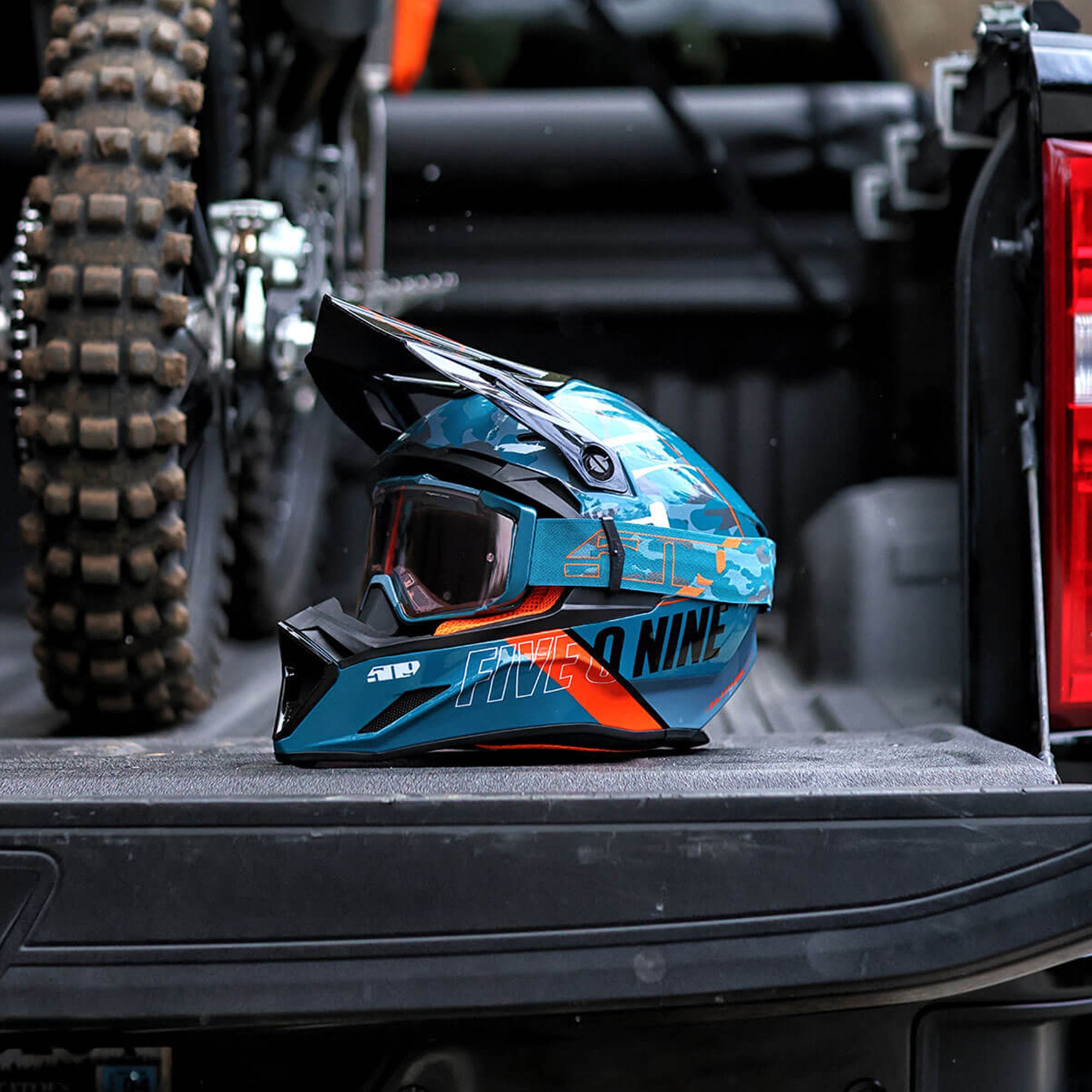 509 Altitude 2.0 Offroad Open Face Helmet Gray/Yellow Grey