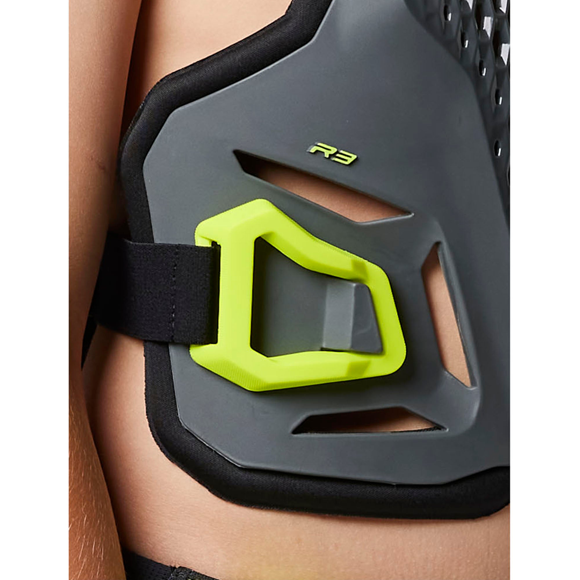 Fox Racing  Youth R3 Chest Motocross Guard Offroad MotoX Over-Jersey Protection